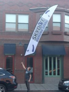 Custom Feather Flags: Catching the Eye and Boosting Business