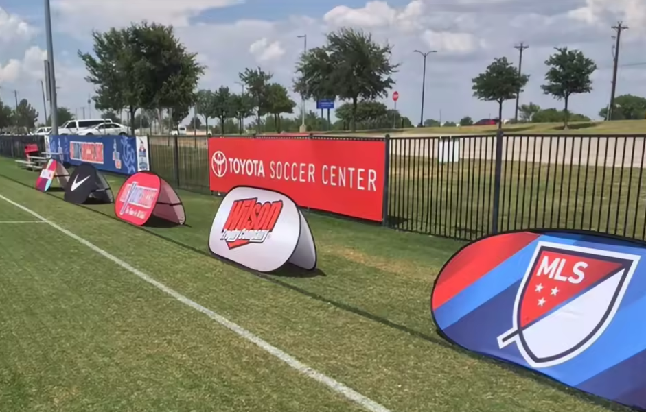 Horizontal Pop Out Banners