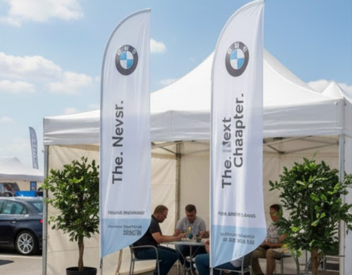 Feather flags for car